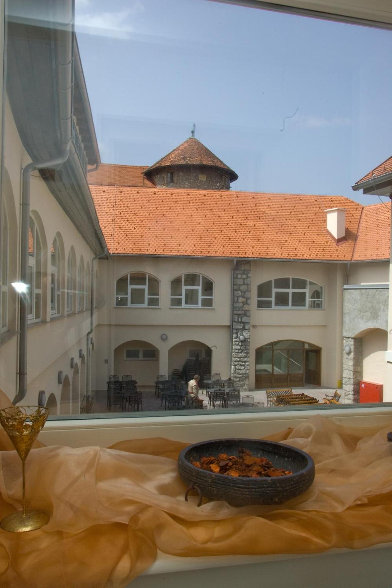 Heritage Hotel Frankopan Ogulin Kültér fotó