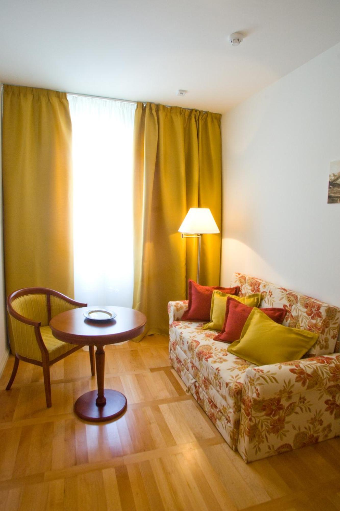 Heritage Hotel Frankopan Ogulin Kültér fotó