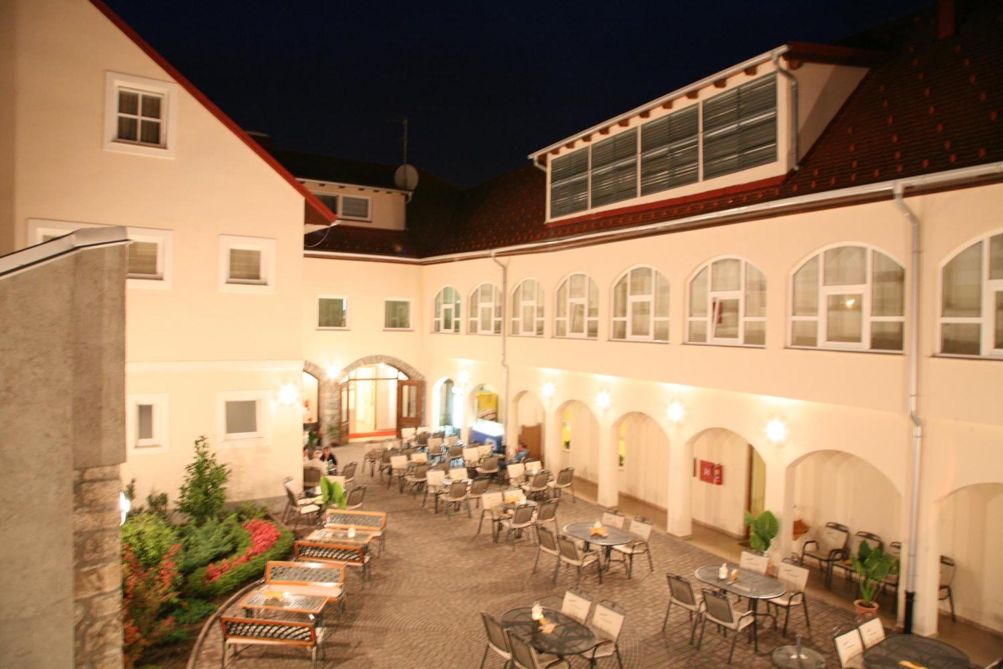 Heritage Hotel Frankopan Ogulin Kültér fotó