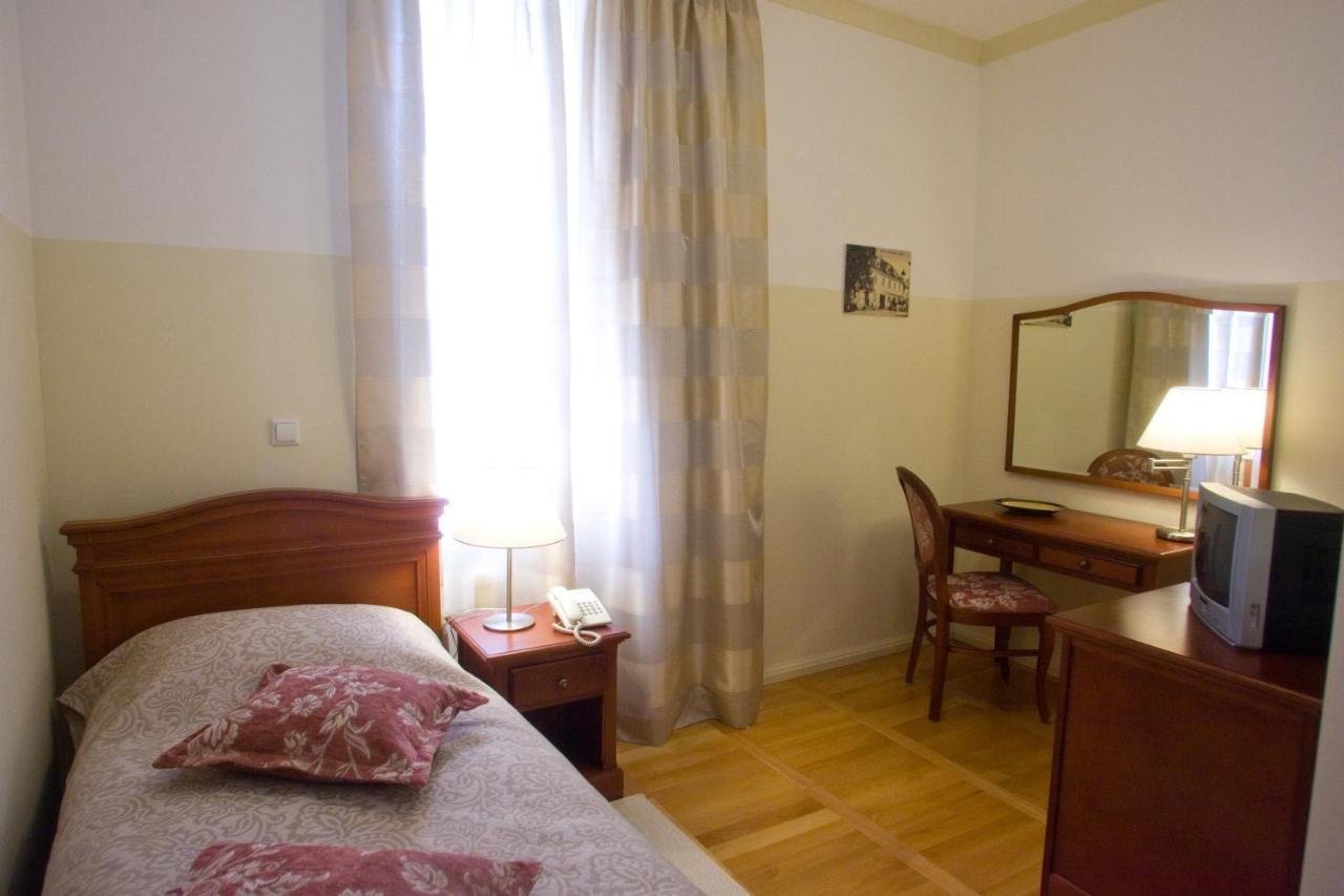 Heritage Hotel Frankopan Ogulin Kültér fotó