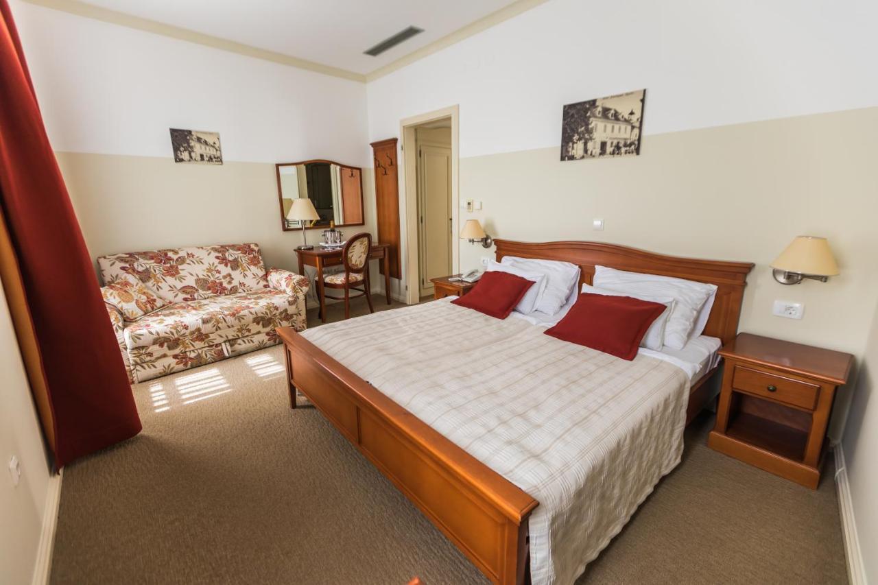 Heritage Hotel Frankopan Ogulin Kültér fotó